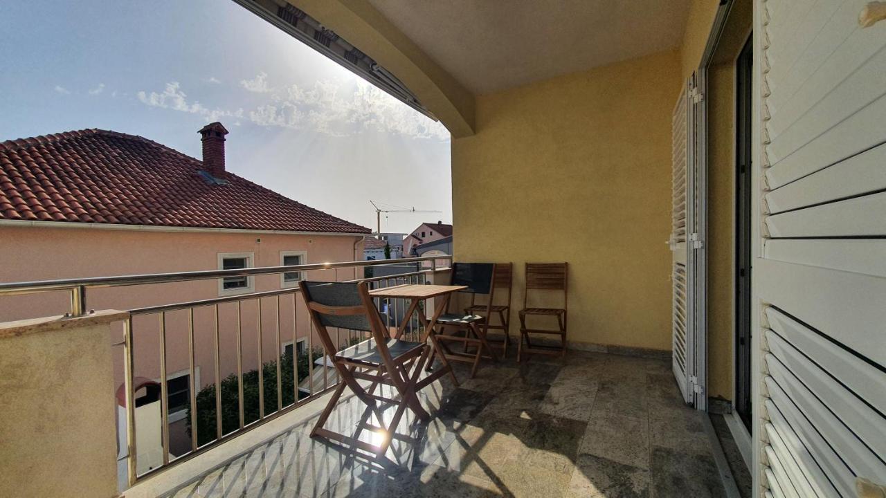 Apartments Renato Zadar Exterior photo